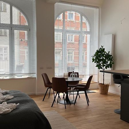 Neu! City-Loft-Apartment Im Goethe Palais I 5P I Lift I Parkplatz I Zentrum I Helios Aue  Extérieur photo