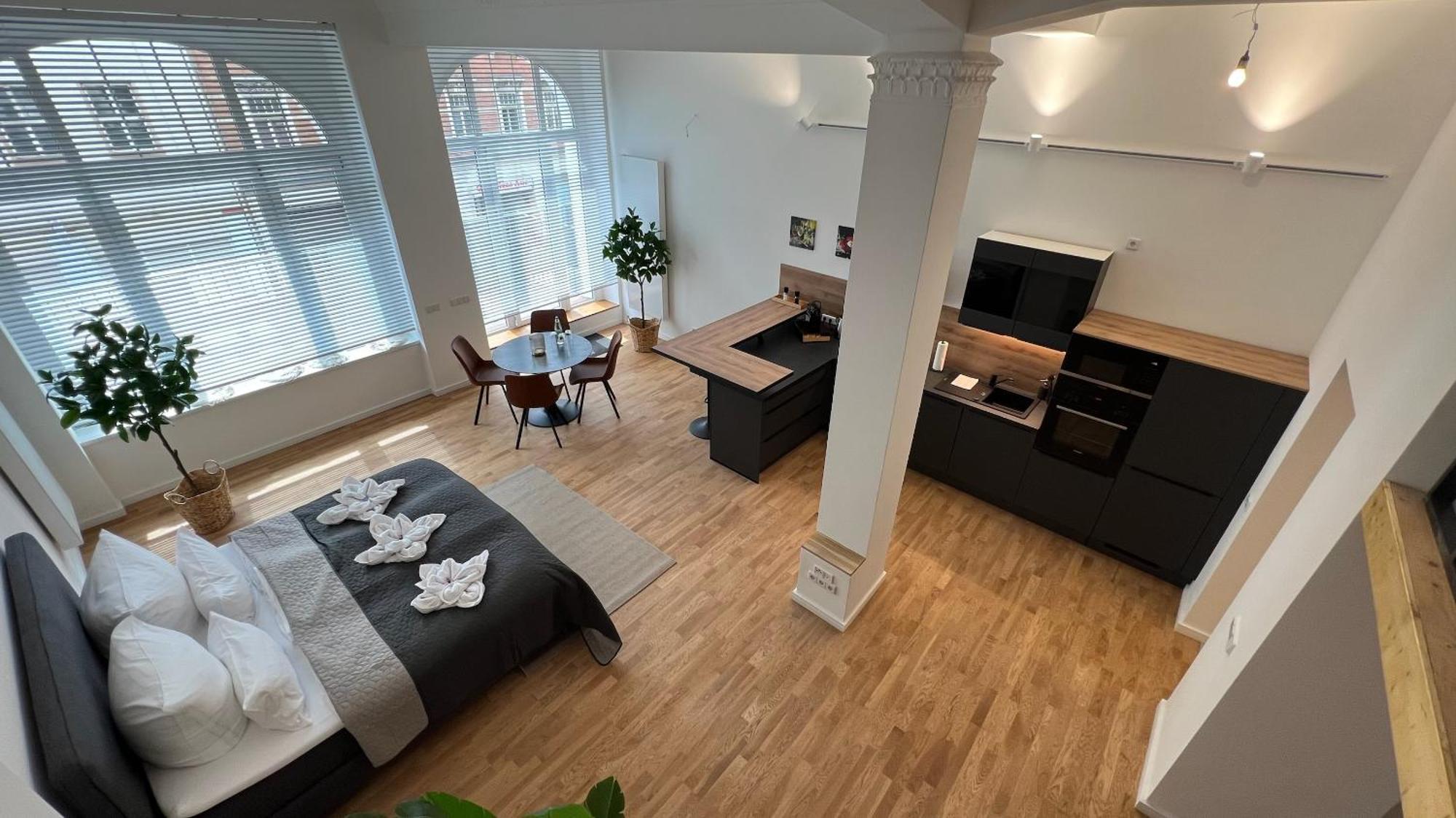 Neu! City-Loft-Apartment Im Goethe Palais I 5P I Lift I Parkplatz I Zentrum I Helios Aue  Extérieur photo