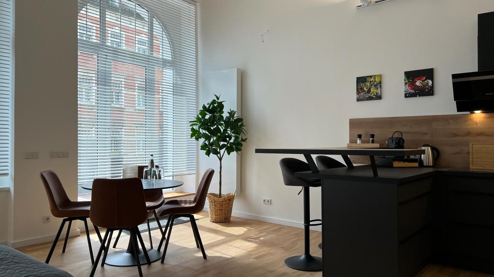Neu! City-Loft-Apartment Im Goethe Palais I 5P I Lift I Parkplatz I Zentrum I Helios Aue  Extérieur photo
