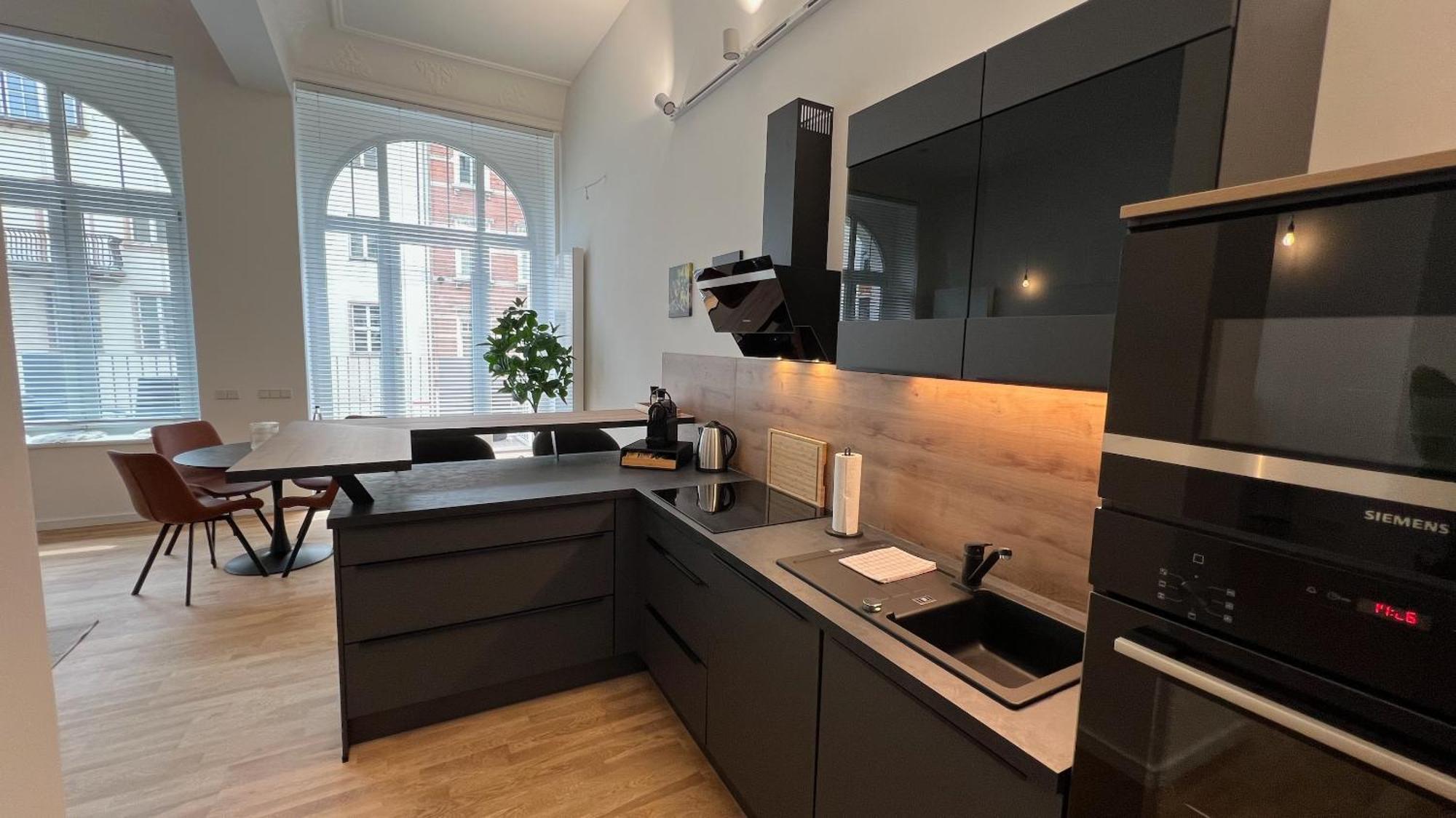 Neu! City-Loft-Apartment Im Goethe Palais I 5P I Lift I Parkplatz I Zentrum I Helios Aue  Extérieur photo
