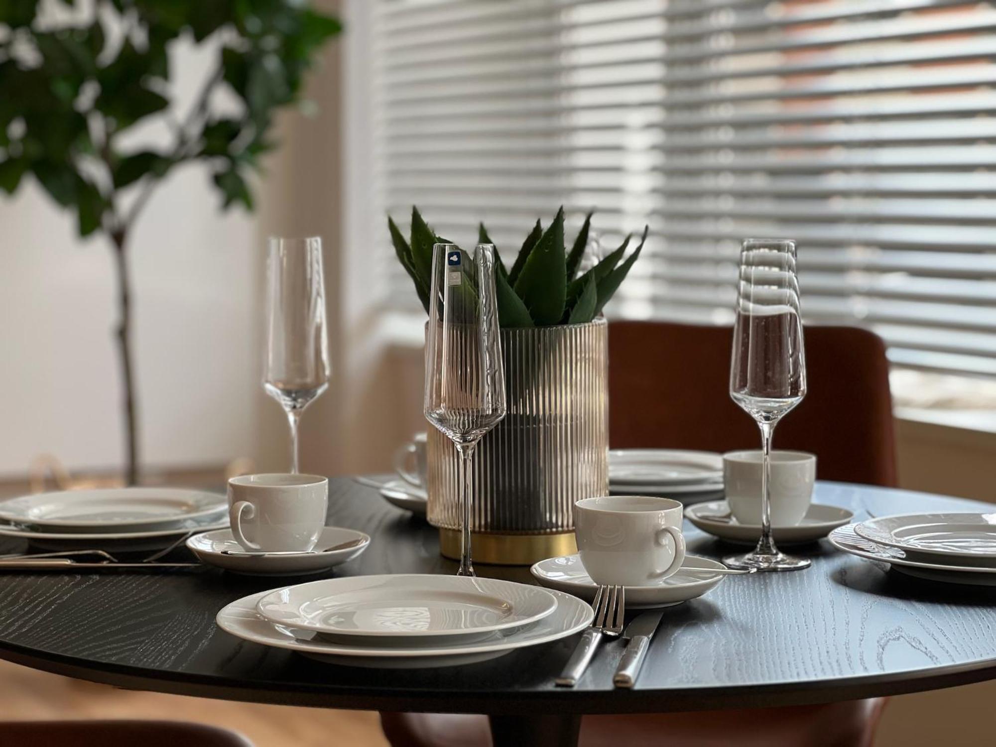 Neu! City-Loft-Apartment Im Goethe Palais I 5P I Lift I Parkplatz I Zentrum I Helios Aue  Extérieur photo